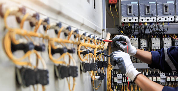 Professional Electrician technician working in Gig Harbor, WA